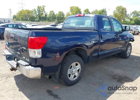 2010 Toyota Tundra Grade 5.7L V8 z USA, uszkodzony, nr VIN 5TFUW5F18AX144529